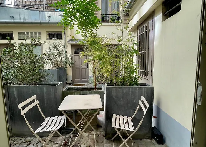 Tour Eiffel 162 Vaugirard Pasteur Paris